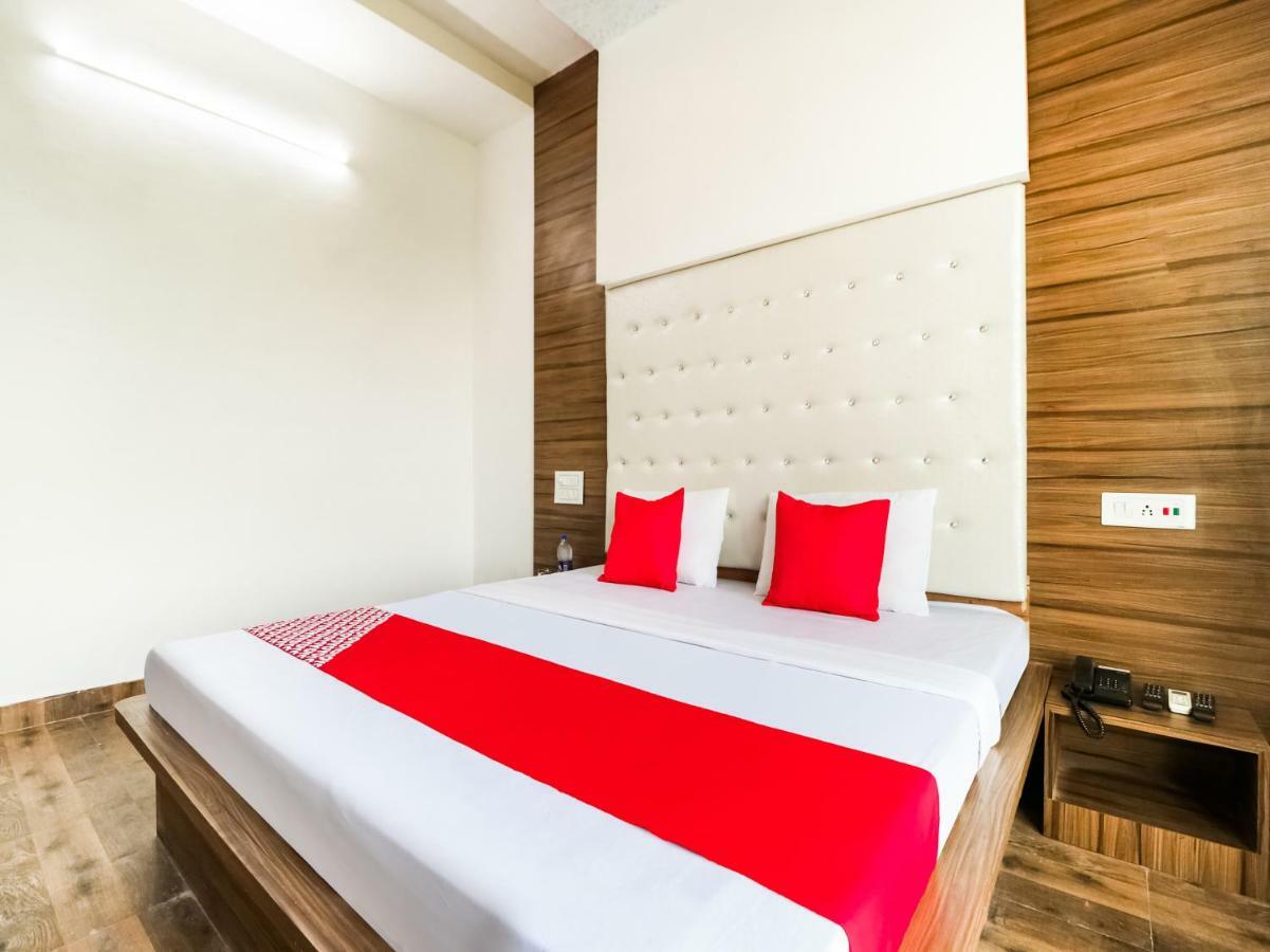 Oyo 47630 Grand Villa Moga Экстерьер фото