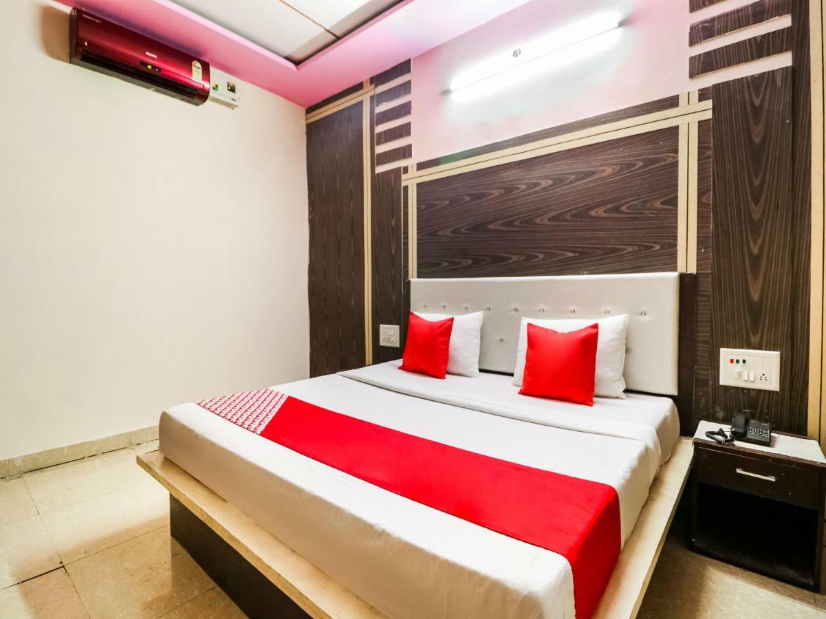 Oyo 47630 Grand Villa Moga Экстерьер фото